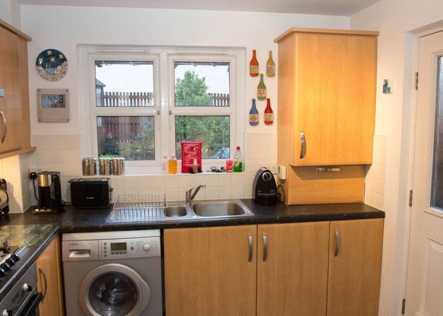  Image of 3 bedroom Detached house to rent in Moredun Park Road Edinburgh EH17 at Moredun Edinburgh Edinburgh, EH17 7HL