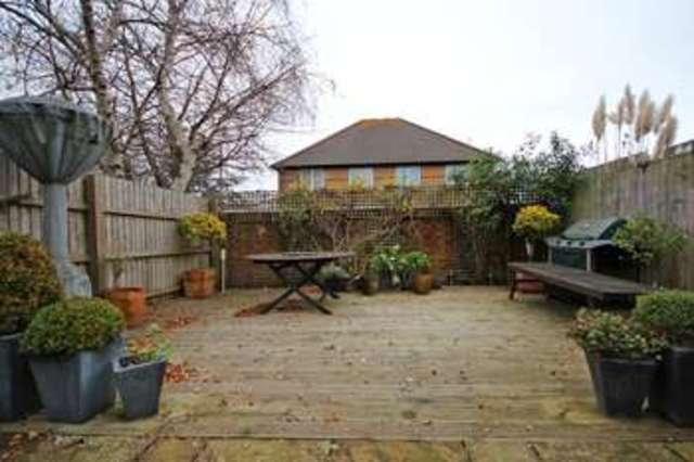 Image of 3 bedroom Flat for sale in Morley Road Southbourne Bournemouth BH5 at Morley Road Pokesdown Bournemouth, BH5 2JJ
