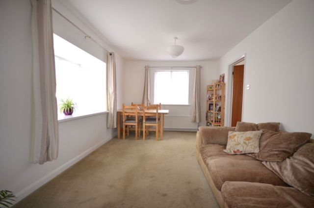  Image of 2 bedroom Bungalow for sale in Morningside Dawlish EX7 at Morningside  Holcombe, EX7 9SL