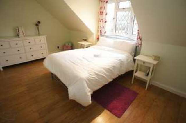  Image of 3 bedroom Semi-Detached house for sale in Mornington Crescent Hadleigh Benfleet SS7 at Mornington Crescent Hadleigh Benfleet, SS7 2HP