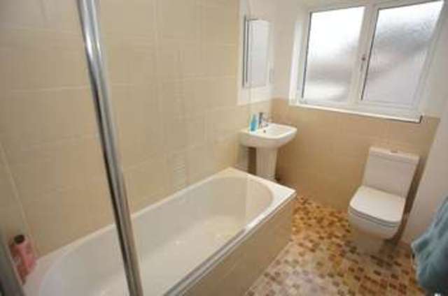  Image of 3 bedroom Semi-Detached house for sale in Mornington Crescent Hadleigh Benfleet SS7 at Mornington Crescent Hadleigh Benfleet, SS7 2HP