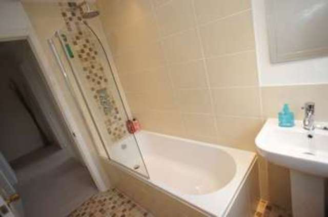  Image of 3 bedroom Semi-Detached house for sale in Mornington Crescent Hadleigh Benfleet SS7 at Mornington Crescent Hadleigh Benfleet, SS7 2HP