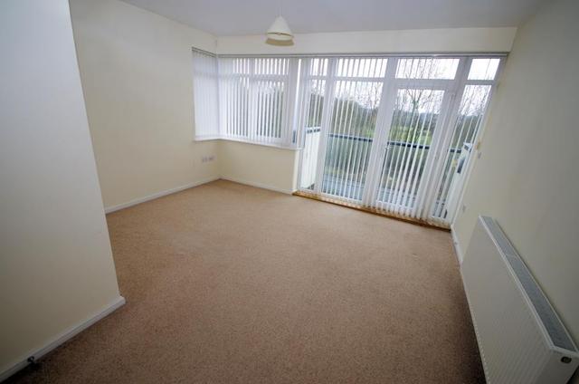  Image of 1 bedroom Flat to rent in Morphou Road London NW7 at London, NW7 1ED