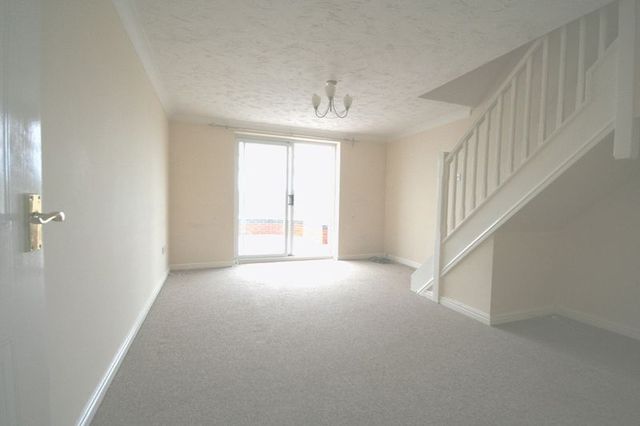  Image of 2 bedroom Semi-Detached house to rent in Morton Close Ely CB7 at Morton Close  Ely, CB7 4FE