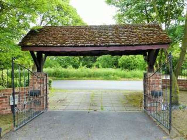  Image of 5 bedroom Detached house for sale in Moss Hey Lane Mere Brow Preston PR4 at Moss Hey Lane Mere Brow Preston, PR4 6LB