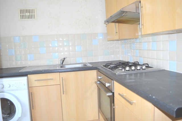  Image of 1 bedroom Flat to rent in Mosslea Road London SE20 at Penge, SE20 7BW