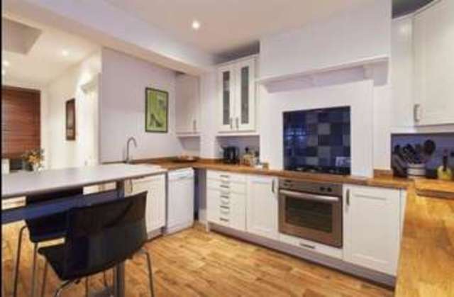  Image of 2 bedroom Terraced house to rent in Mount Pleasant Wokingham RG41 at Wokingham Berkshire Eastheath, RG41 2YG