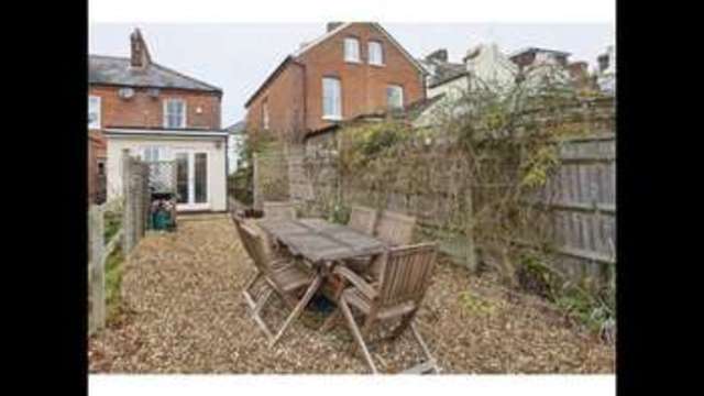  Image of 2 bedroom Terraced house to rent in Mount Pleasant Wokingham RG41 at Wokingham Berkshire Eastheath, RG41 2YG