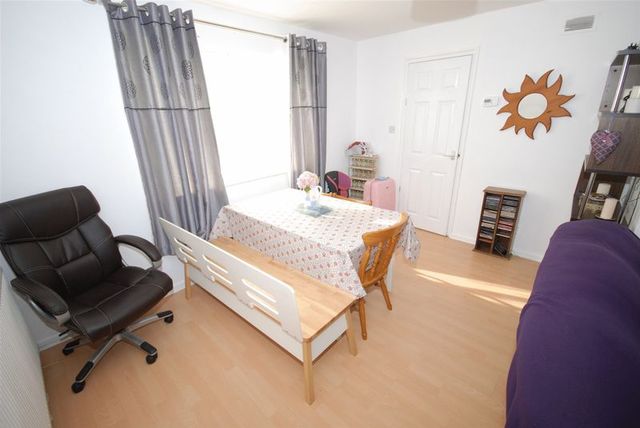  Image of 3 bedroom Terraced house for sale in Mountsfield Frome BA11 at Mountsfield  Frome, BA11 5AR