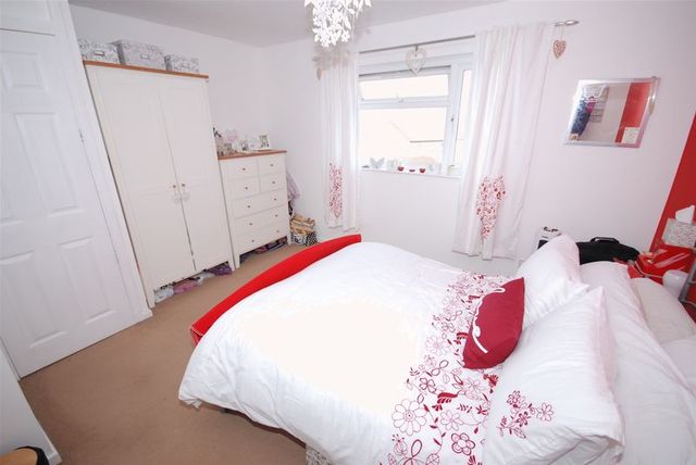  Image of 3 bedroom Terraced house for sale in Mountsfield Frome BA11 at Mountsfield  Frome, BA11 5AR