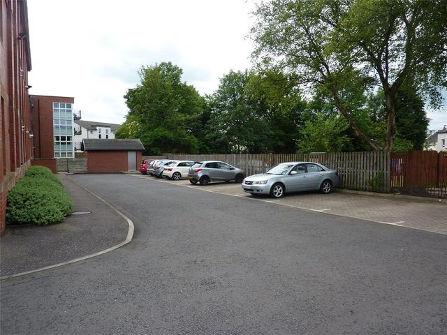  Image of 1 bedroom Flat to rent in Munro Place Anniesland Glasgow G13 at Anniesland Glasgow Glasgow, G13 2BD
