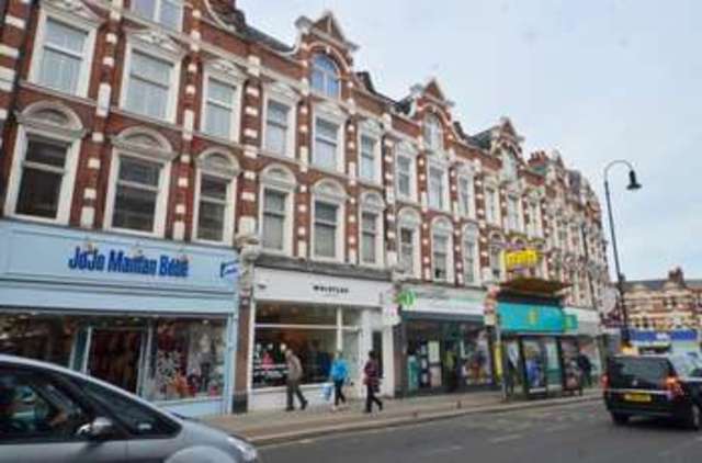  Image of 4 bedroom Apartment to rent in Muswell Hill Broadway London N10 at Muswell Hill Broadway  Muswell Hill, N10 3RS