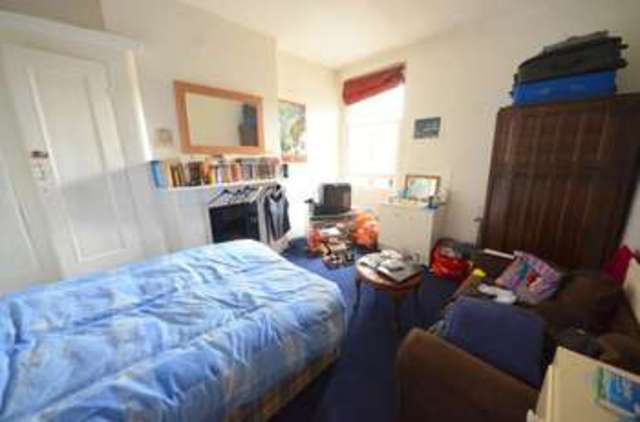  Image of 4 bedroom Apartment to rent in Muswell Hill Broadway London N10 at Muswell Hill Broadway  Muswell Hill, N10 3RS