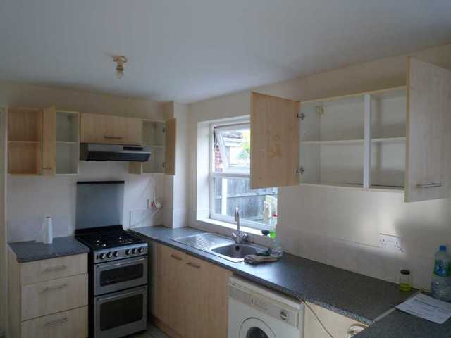  Image of 3 bedroom Semi-Detached house to rent in Nairn Close Hall Green Birmingham B28 at Nairn Close  Birmingham, B28 0NX