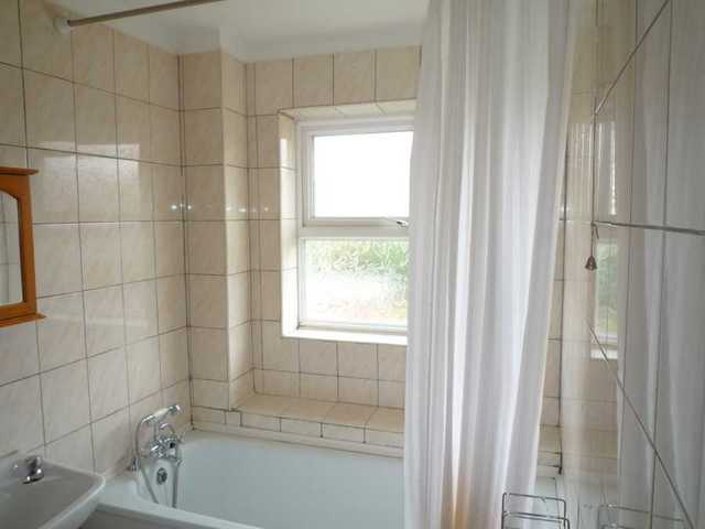  Image of 3 bedroom Semi-Detached house to rent in Nairn Close Hall Green Birmingham B28 at Nairn Close  Birmingham, B28 0NX