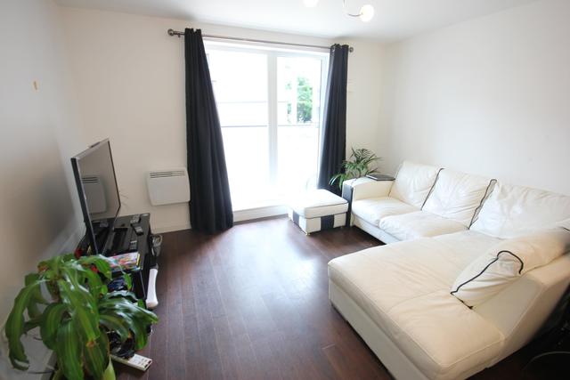  Image of 2 bedroom Apartment for sale in Guildford Road Hook Heath Woking GU22 at Guildford Road Woking Woking, GU22 7RF