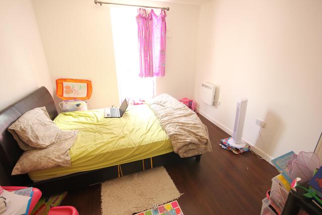 Image of 2 bedroom Apartment for sale in Guildford Road Hook Heath Woking GU22 at Guildford Road Woking Woking, GU22 7RF