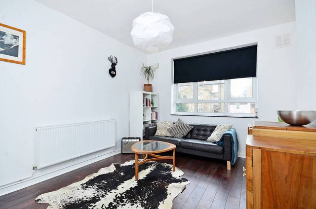  Image of 1 bedroom Flat for sale in Narford Road London E5 at Narford Road  Hackney, E5 8RD