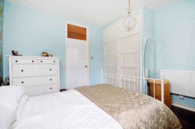  Image of 1 bedroom Flat for sale in Narford Road London E5 at Narford Road  Hackney, E5 8RD