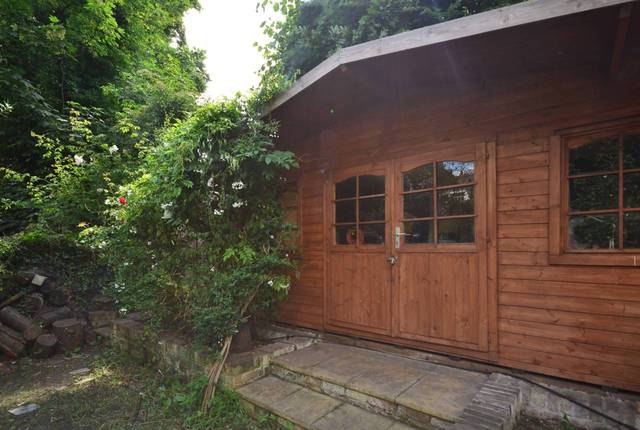  Image of 6 bedroom Detached house for sale in Navarino Road London E8 at Navarino Road  London Fields, E8 1AD