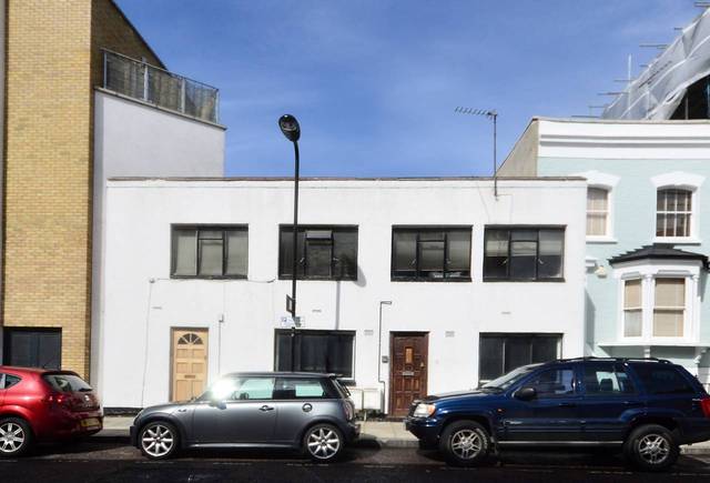  Image of 2 bedroom Flat for sale in Nevill Road London N16 at Nevill Road  Stoke Newington, N16 8SH
