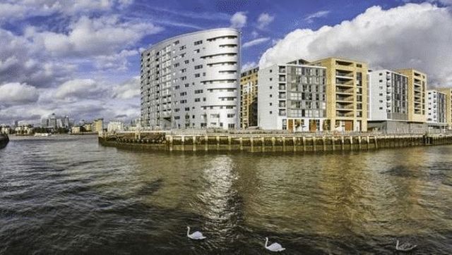  Image of 3 bedroom Flat to rent in Dowells Street London SE10 at Dowells Street  London, SE10 9FQ