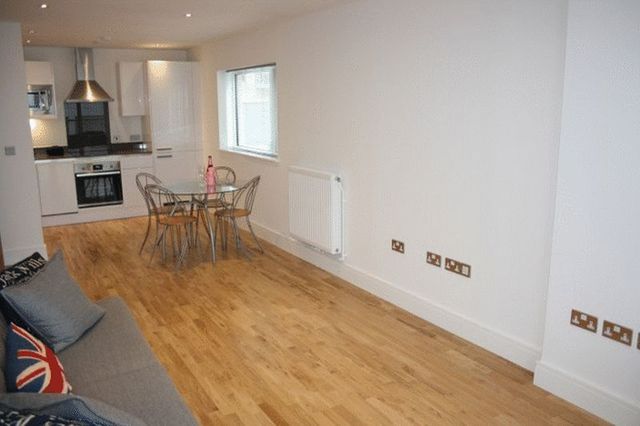  Image of 2 bedroom Flat to rent in Dowells Street London SE10 at New Capital Quay, Greenwich, London  London, SE10 9FQ