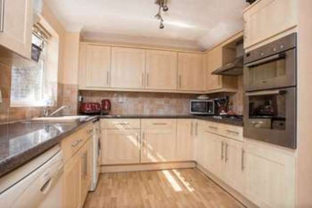  Image of 3 bedroom Detached house for sale in New Cut Hayling Island PO11 at New Cut  Hayling Island, PO11 0NB