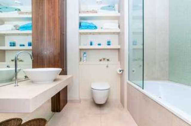  Image of 2 bedroom Flat for sale in Fairmont Avenue London E14 at 1 Fairmont Avenue  London, E14 9PB