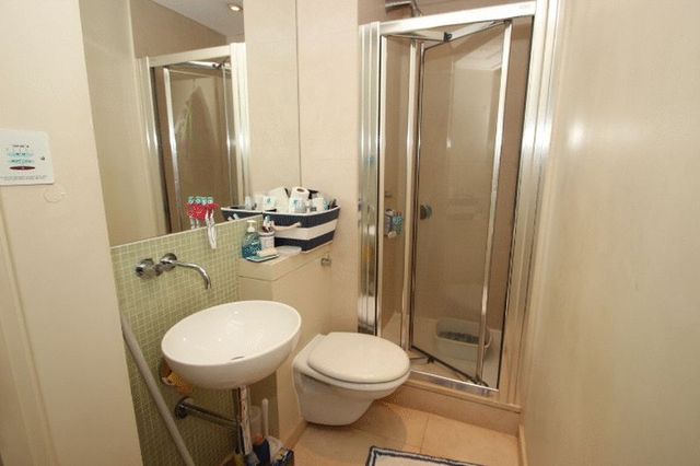  Image of Flat to rent in Fairmont Avenue London E14 at Fairmont Avenue  London, E14 9PW