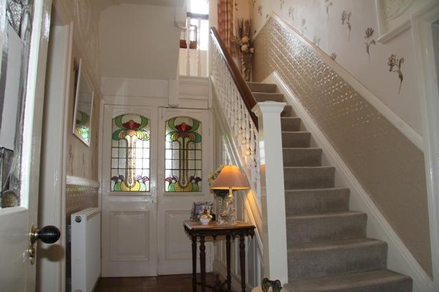  Image of 4 bedroom Detached house for sale in New Road Side Rawdon Leeds LS19 at Rawdon Leeds Rawdon, LS19 6HN