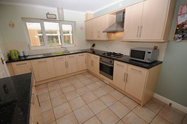  Image of 4 bedroom Detached house for sale in New Road Uttoxeter ST14 at New Road  Uttoxeter, ST14 5DS