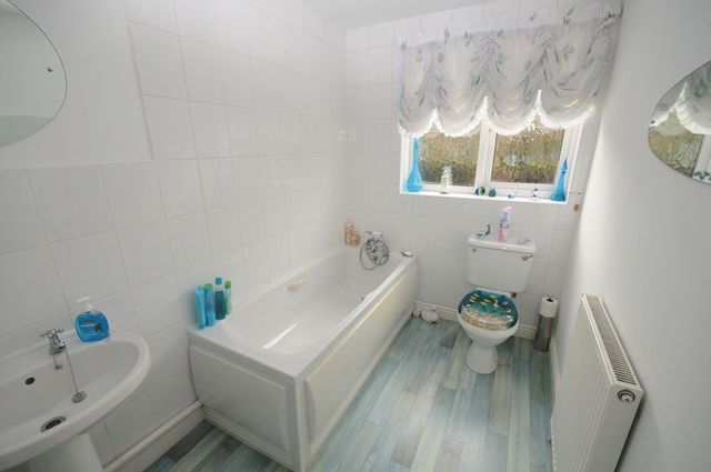 Image of 4 bedroom Detached house for sale in New Road Uttoxeter ST14 at New Road  Uttoxeter, ST14 5DS