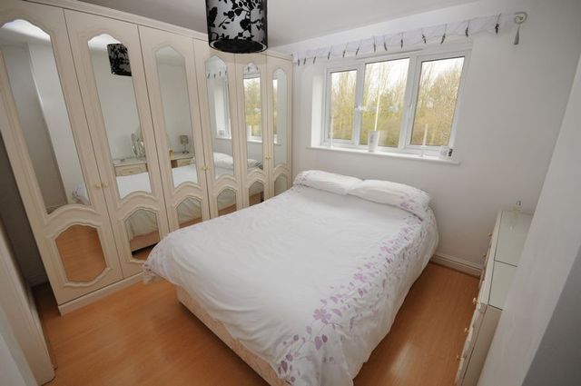  Image of 4 bedroom Detached house for sale in New Road Uttoxeter ST14 at New Road  Uttoxeter, ST14 5DS