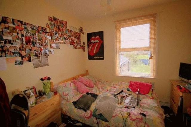  Image of 4 bedroom Semi-Detached house to rent in New Road Hillingdon Uxbridge UB8 at New Road  Uxbridge, UB8 3DX