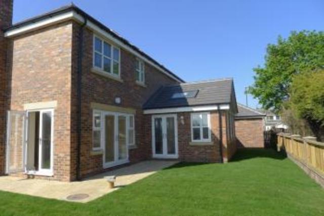  Image of 5 bedroom Detached house for sale in Oak Tree Drive New Silksworth Sunderland SR3 at Oak Tree Drive New Silksworth Sunderland, SR3 2AE