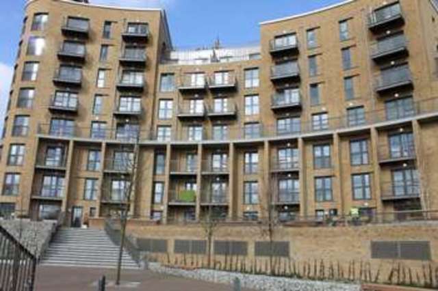  Image of 1 bedroom Flat for sale in Whitestone Way Croydon CR0 at Royal Crescent  Croydon, CR0 4WG