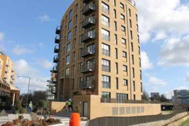  Image of 1 bedroom Flat for sale in Whitestone Way Croydon CR0 at Royal Crescent  Croydon, CR0 4WG
