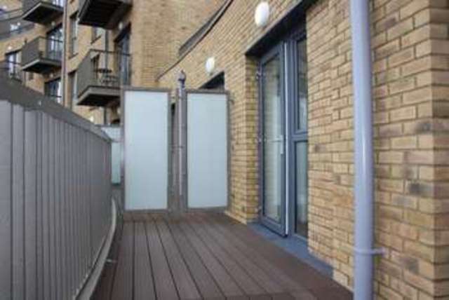  Image of 1 bedroom Flat for sale in Whitestone Way Croydon CR0 at Royal Crescent  Croydon, CR0 4WG