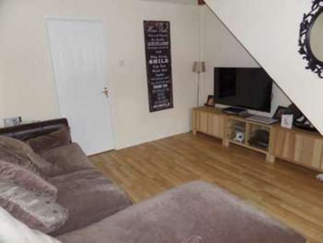  Image of 2 bedroom Terraced house to rent in Newbolt Close Newport Pagnell MK16 at Newport Pagnell, MK16 8ND