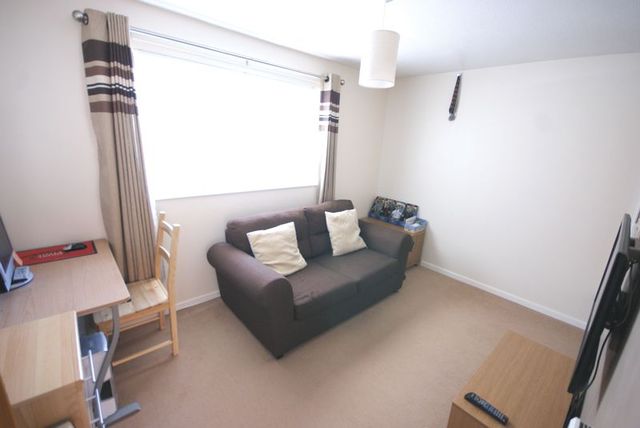  Image of 2 bedroom Terraced house for sale in Newbroke Road Gosport PO13 at Newbroke Road  Gosport, PO13 9UJ