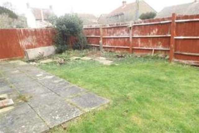  Image of 4 bedroom Semi-Detached house to rent in Vicarage Close Newhaven BN9 at Newhaven, BN9 0RF