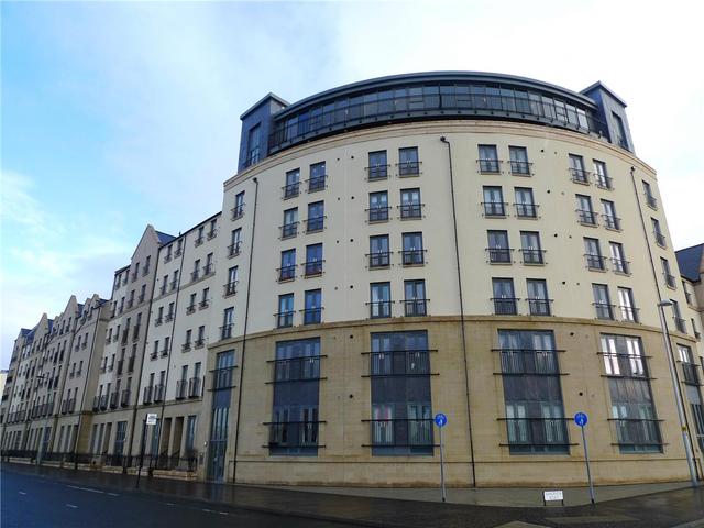  Image of 2 bedroom Flat to rent in Newhaven Place Edinburgh EH6 at Leith Edinburgh Edinburgh, EH6 4TG