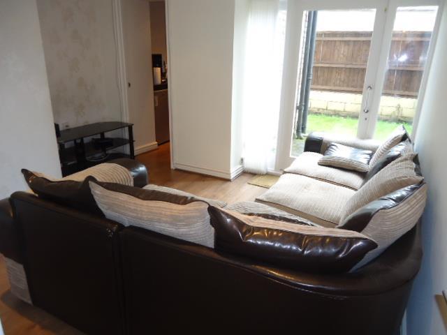  Image of 2 bedroom Flat to rent in Newsham Drive Liverpool L6 at Newsham Park  Liverpool, L6 7UG