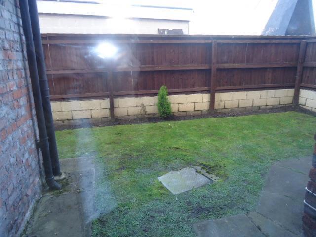 Image of 2 bedroom Flat to rent in Newsham Drive Liverpool L6 at Newsham Park  Liverpool, L6 7UG