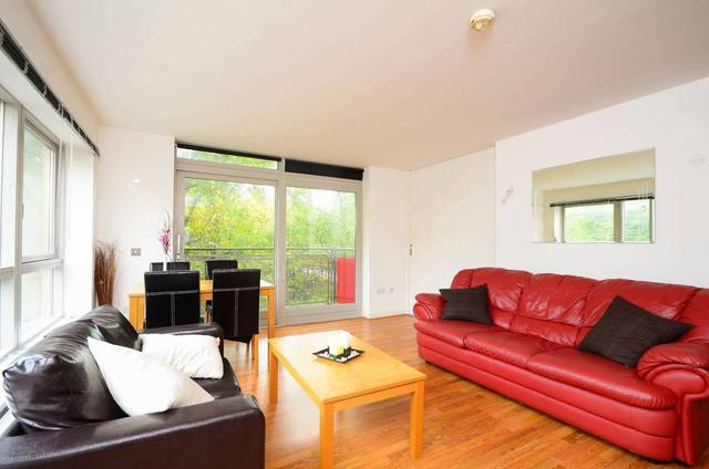  Image of 3 bedroom Flat for sale in West Parkside London SE10 at Newton Lodge  Greenwich, SE10 0BA