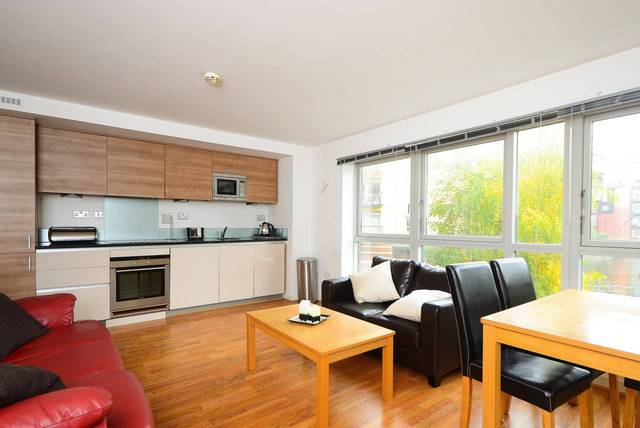  Image of 3 bedroom Flat for sale in West Parkside London SE10 at Newton Lodge  Greenwich, SE10 0BA