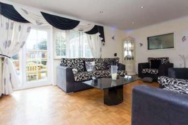  Image of 4 bedroom Detached house for sale in Nightingale Park Havant PO9 at Nightingale Park  Havant, PO9 2SE