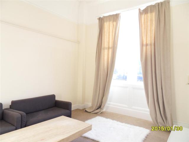  Image of 2 bedroom Flat to rent in Nithsdale Drive Glasgow G41 at Pollokshaws Glasgow Glasgow, G41 2PN