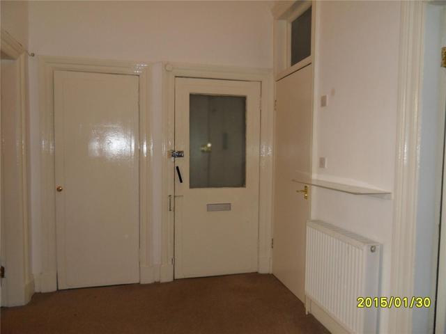  Image of 2 bedroom Flat to rent in Nithsdale Drive Glasgow G41 at Pollokshaws Glasgow Glasgow, G41 2PN